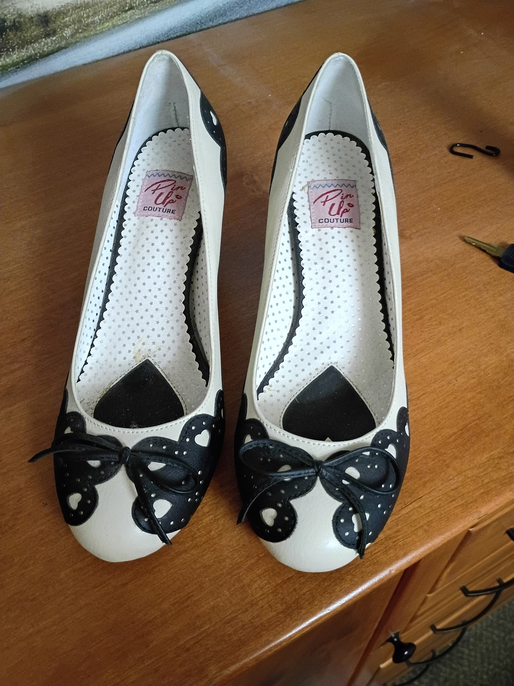 Pinup Couture Black & White Heart Accent 1.5" Heel